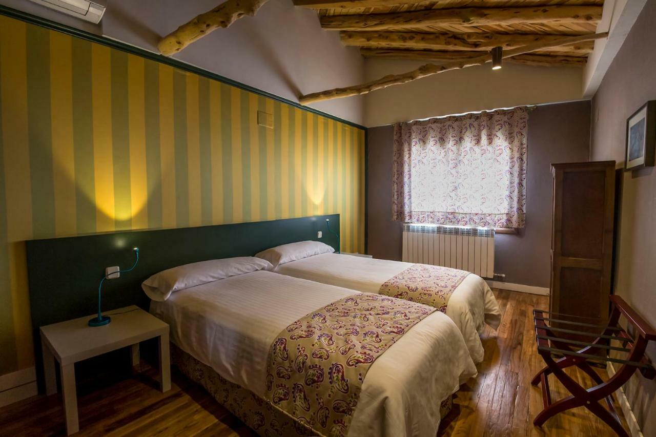 Apartamentos Rurales De La Sexma Del Sabinar Corduente Extérieur photo
