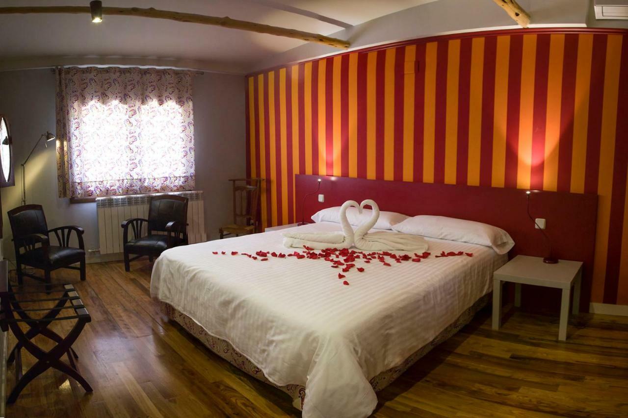 Apartamentos Rurales De La Sexma Del Sabinar Corduente Extérieur photo